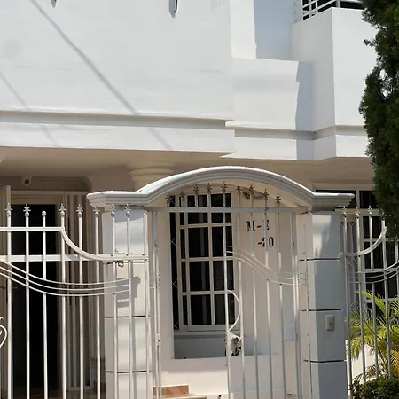 Hermosa Casa Familiar